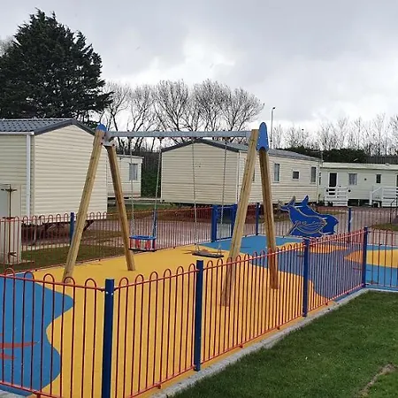 Bewles Caravan Rhyl Exterior photo