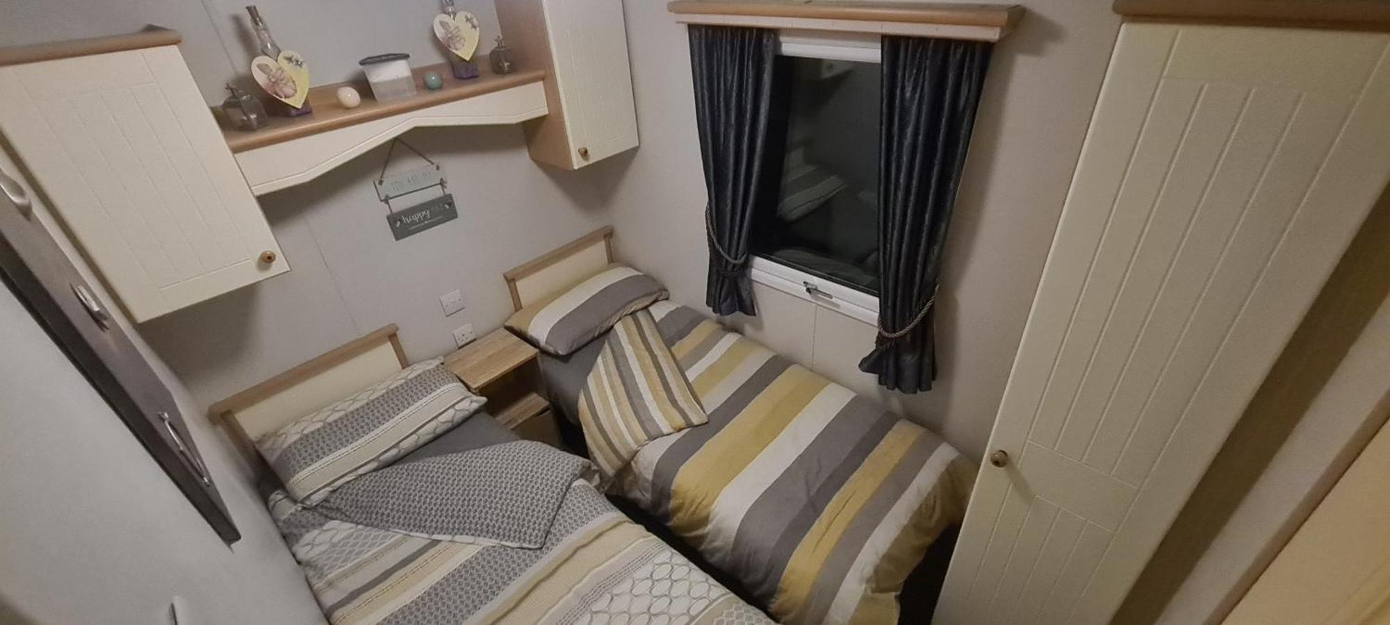 Bewles Caravan * Rhyl